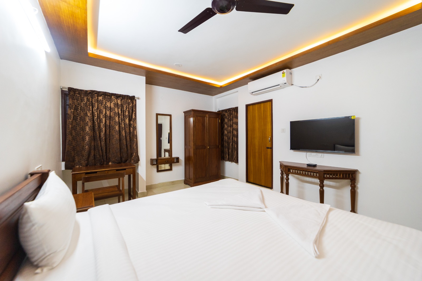 Deluxe Premium - Bonne Chance Heritage Residence 04